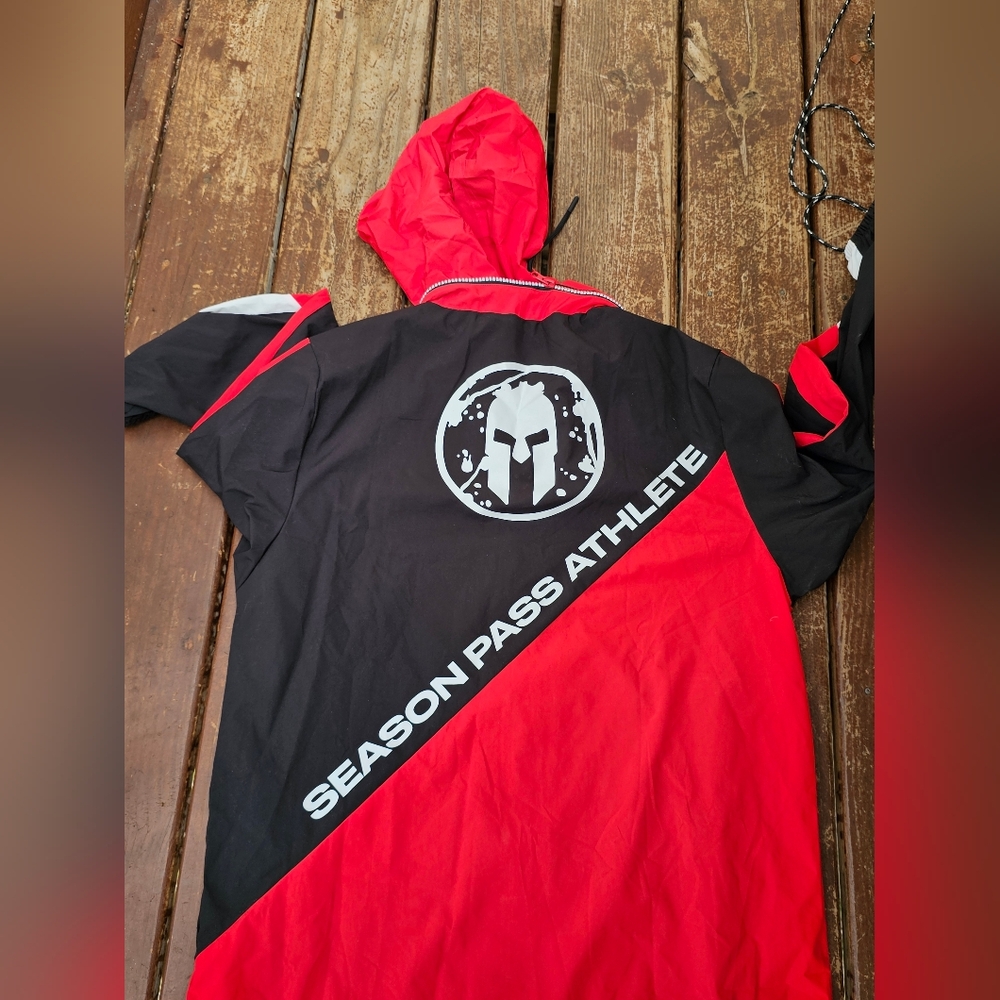 Spartan Race Jacket Men Medium Season Pass Athlete Triathlon Packable Hood‎ Rare